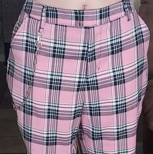 Hot Topic, Pink Trouser